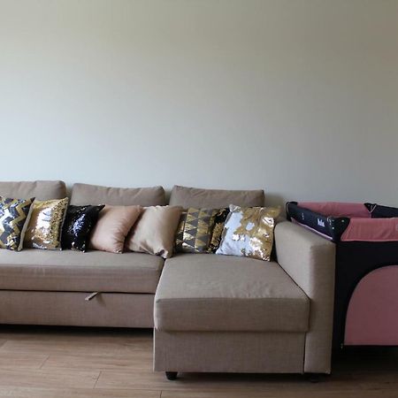 Apartament 69 Metro Apartment Варшава Екстериор снимка