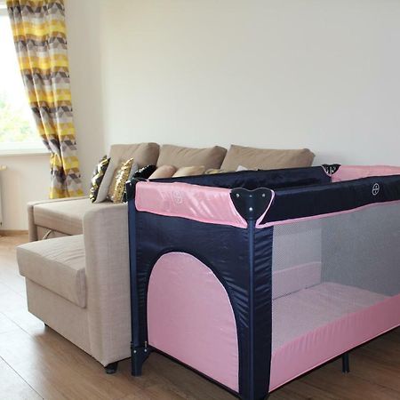 Apartament 69 Metro Apartment Варшава Екстериор снимка
