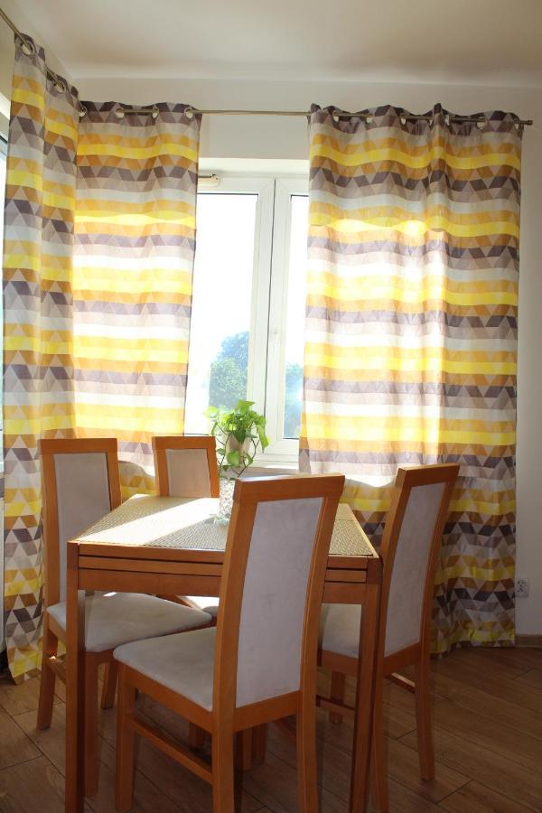 Apartament 69 Metro Apartment Варшава Екстериор снимка