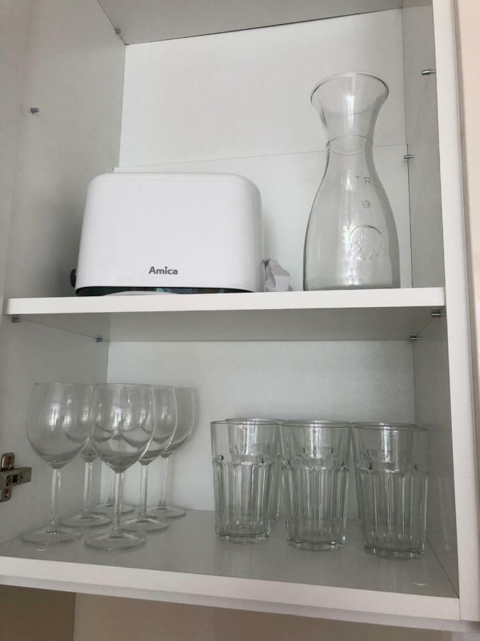 Apartament 69 Metro Apartment Варшава Екстериор снимка