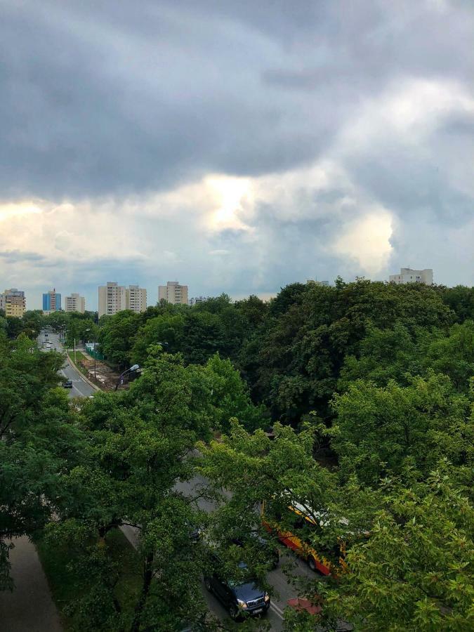 Apartament 69 Metro Apartment Варшава Екстериор снимка
