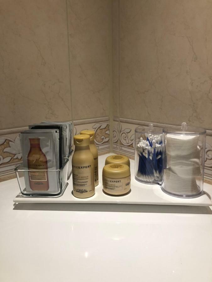 Apartament 69 Metro Apartment Варшава Екстериор снимка