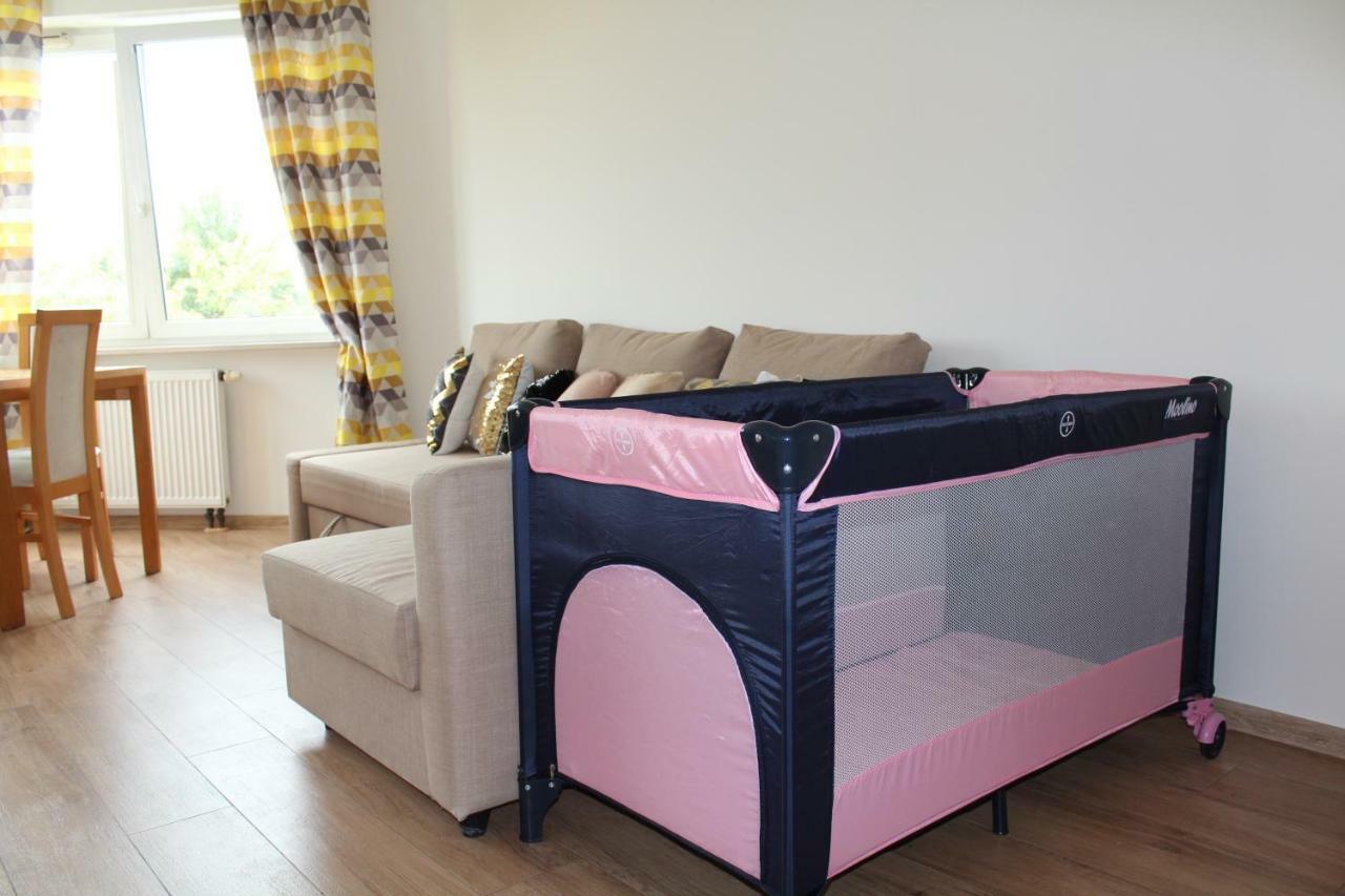 Apartament 69 Metro Apartment Варшава Екстериор снимка