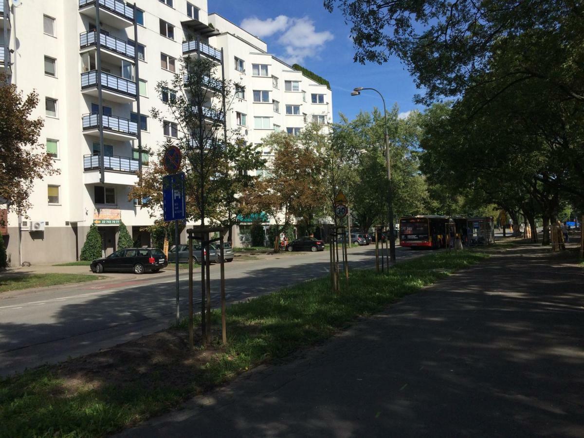Apartament 69 Metro Apartment Варшава Екстериор снимка